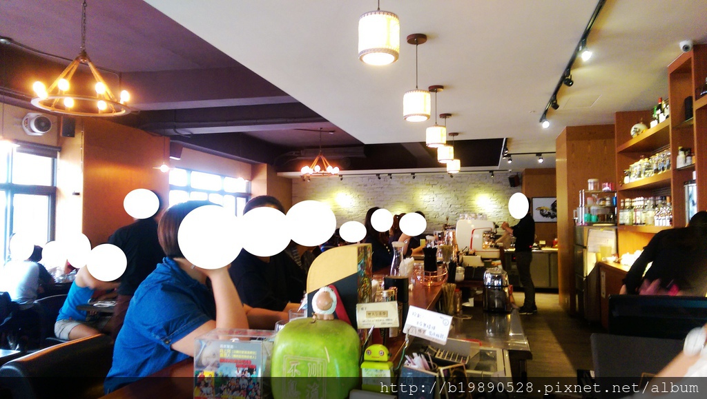 [新竹美食]新竹橋下餐廳 Restaurant &#038; Bar，大推海膽醬海鮮焗烤飯。 @熊寶小榆の旅遊日記