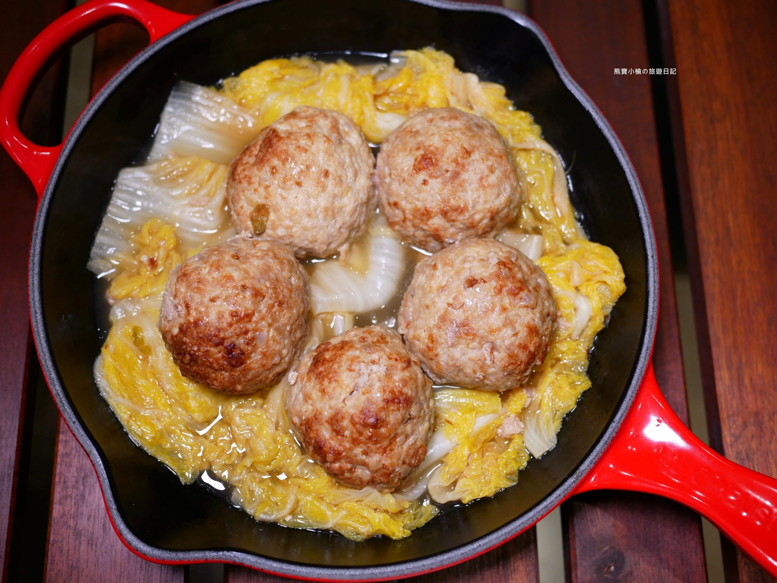 【台中美食】荷葉坊手作即食料理，中式家常菜冷凍宅配到府，必吃外婆紅燒肉&#038;紅燒獅子頭&#038;八角雞翅，內文附詳細菜單介紹。 @熊寶小榆の旅遊日記