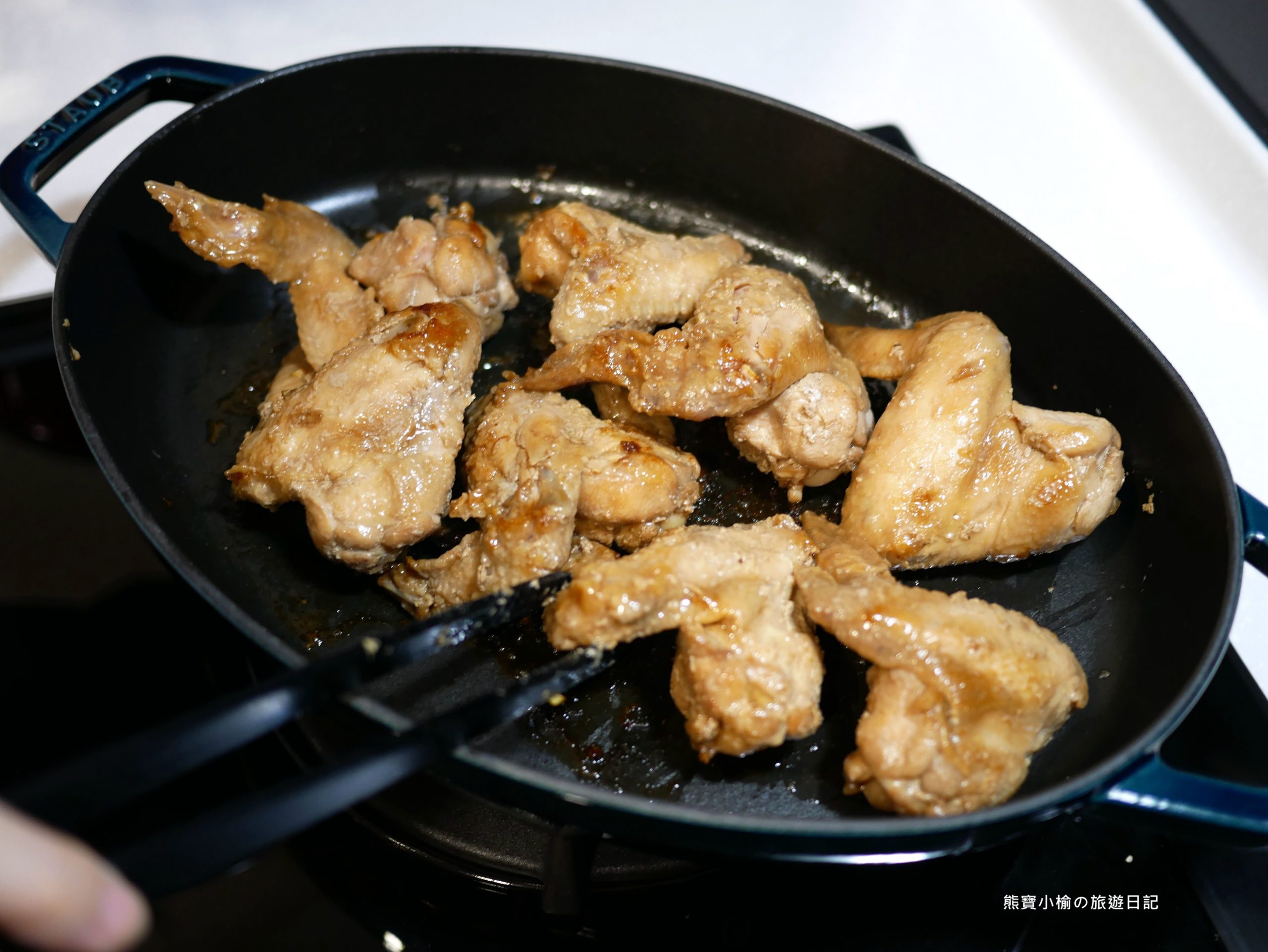 【台中美食】荷葉坊手作即食料理，中式家常菜冷凍宅配到府，必吃外婆紅燒肉&#038;紅燒獅子頭&#038;八角雞翅，內文附詳細菜單介紹。 @熊寶小榆の旅遊日記