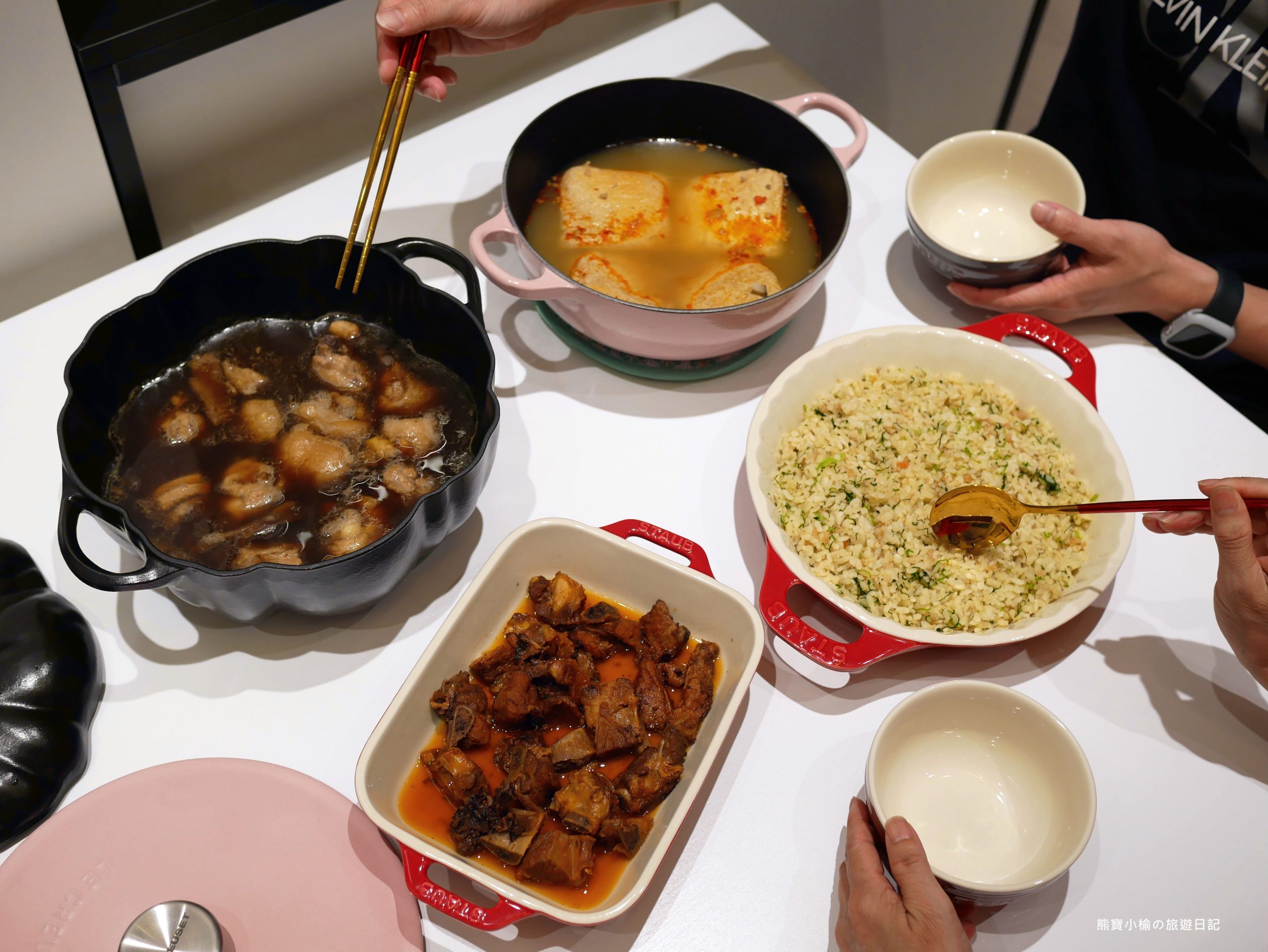 【網購美食】上海鄉村台北知名江浙菜系餐廳，40年老牌宅配美食到你家！2022年中秋節家庭聚餐，在家加熱吃好方便。 @熊寶小榆の旅遊日記