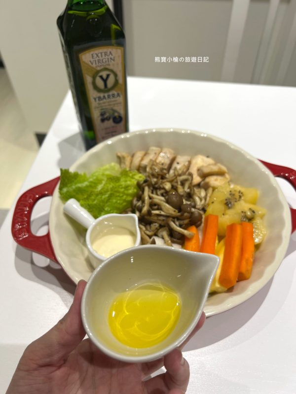 YBARRA 益百萊 西班牙原裝 特級冷壓初榨橄欖油! 輕食雞肉沙拉料理。 @熊寶小榆の旅遊日記