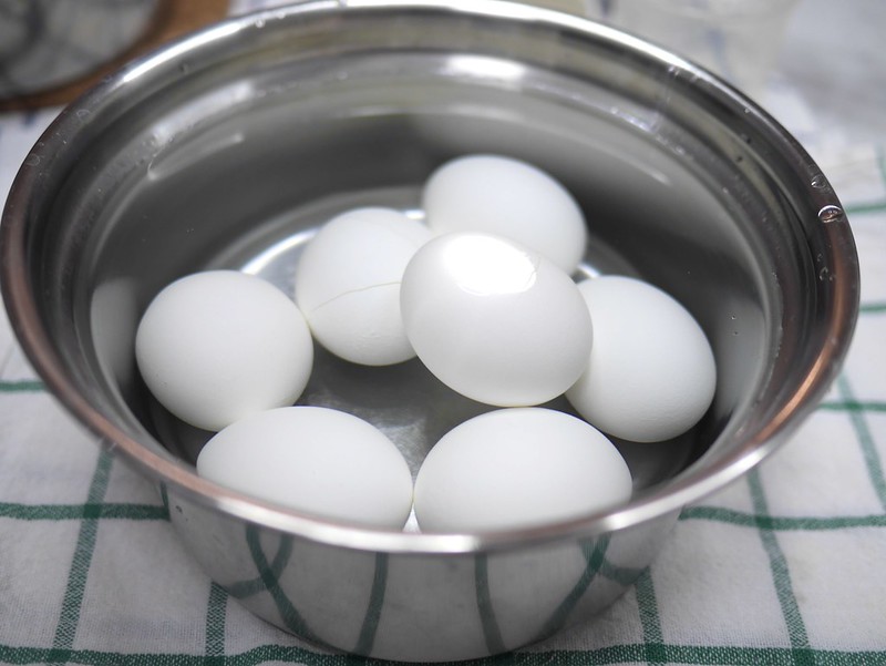 【食譜】冰箱常備菜—日式溏心蛋(溫泉蛋)，好吃的半熟蛋，偷吃步簡單作法。(雞蛋料理、日式料理、在家自煮DIY輕食料理、溏心蛋醬汁做法) @熊寶小榆の旅遊日記
