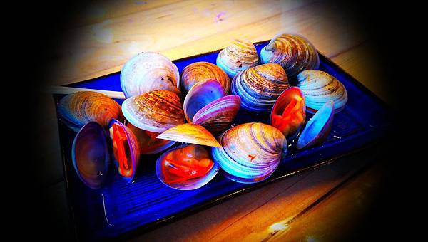 [新竹美食]蚵舉狀元烤海鮮，現烤牡蠣、花蛤在這兒！ @熊寶小榆の旅遊日記