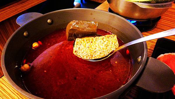 [新竹竹北美食]竹北湯鍋，平價小火鍋也可以吃得很精緻。(已歇業) @熊寶小榆の旅遊日記