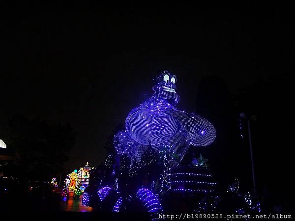 [東京自由行]201507迪士尼樂園夜間遊行&#038;城堡煙火秀。電子大遊行夢之光&#038;幸福滿夜空 @熊寶小榆の旅遊日記