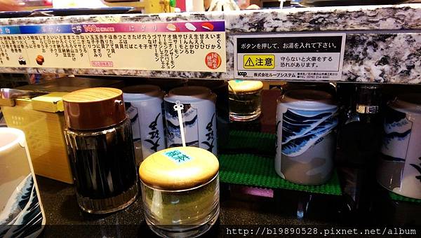 [東京自由行]上野|大江戶迴轉壽司。每盤均一價140日圓。平價但不推。 @熊寶小榆の旅遊日記