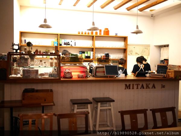 【美食】台中MITAKA3e CAFE@龍貓咖啡/沙鹿夜景咖啡 @熊寶小榆の旅遊日記
